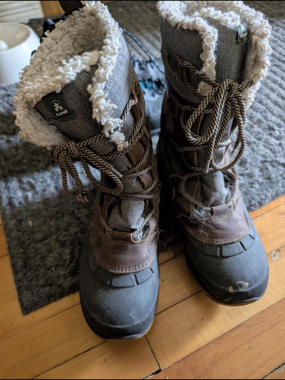 Kamik Women's Grey and Brown Insulated Lace-Up Winter Boots